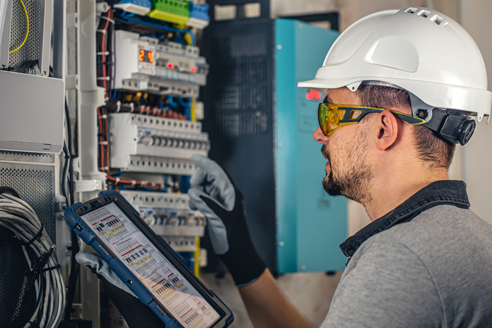 Industrie und Gewerbe bei Elektrotechnik Zinn in Sengenthal